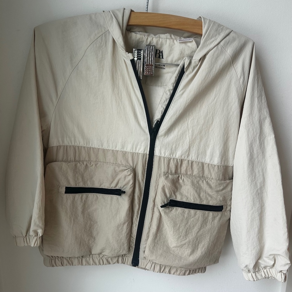 Zara Boys lightweight Raincoat Size 5-6 Like New